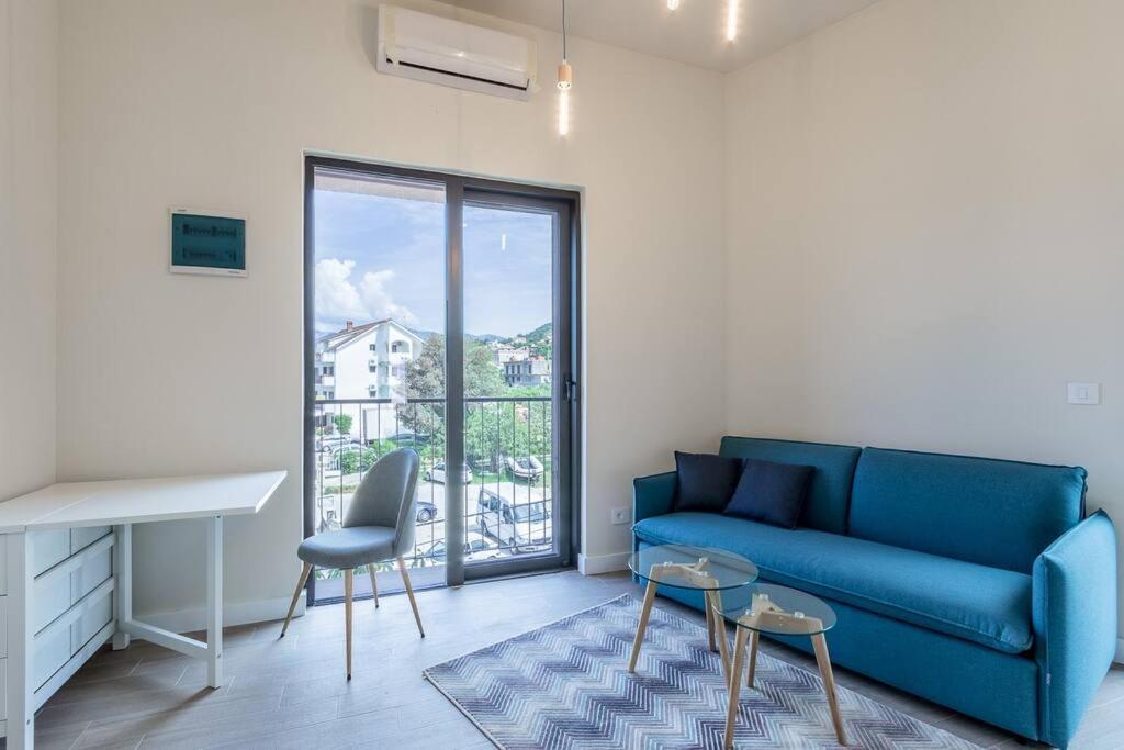Mini Condos 13 D1 - Modern Studio With Mezzanine Tivat Kültér fotó