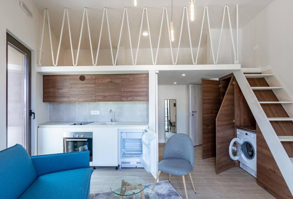 Mini Condos 13 D1 - Modern Studio With Mezzanine Tivat Kültér fotó
